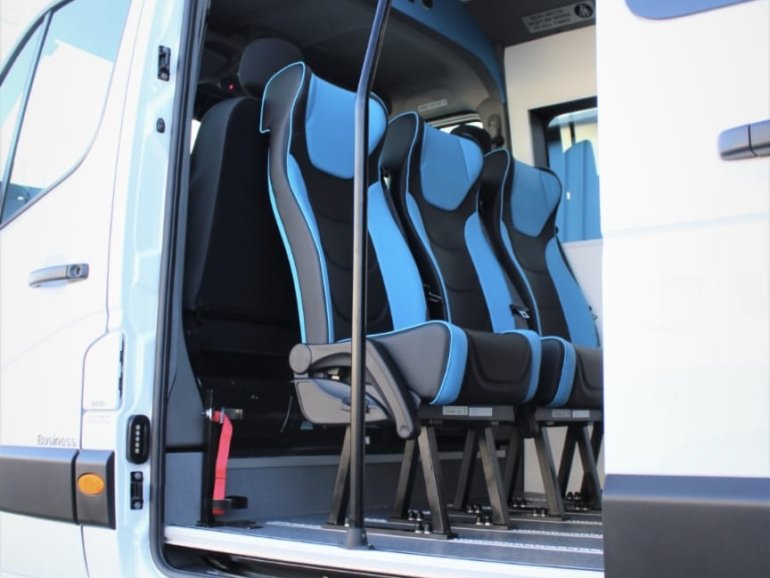 healthcare transfer van uk london
